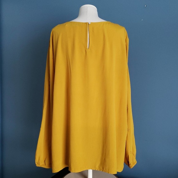 LOFT Plus Embroidered Dot Pullover Top - Picture 4 of 9